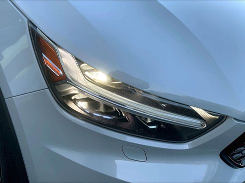 Used 2021 Volvo XC40 T5 R-Design w/ Advanced Package image 26