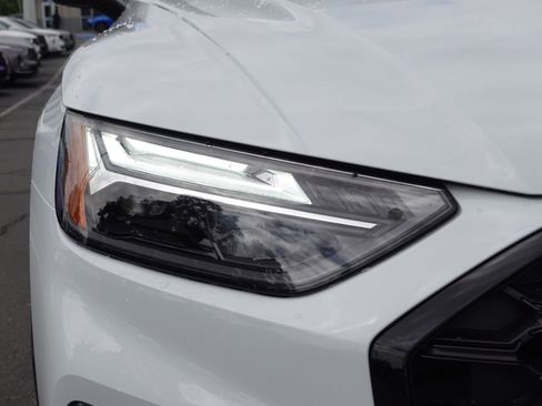 Used 2023 Audi SQ5 Premium Plus w/ Premium Plus Package AWD/4WD image 4