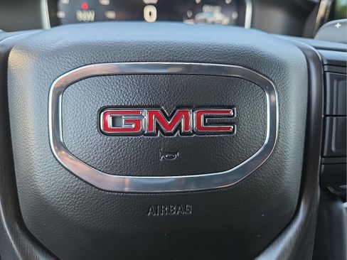 Used 2023 GMC Sierra 1500 AT4 w/ Technology Package AWD/4WD image 21