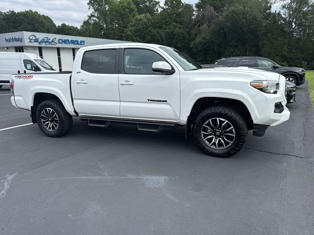 Used 2023 Toyota Tacoma TRD Sport w/ TRD Premium Sport Package AWD/4WD image 3