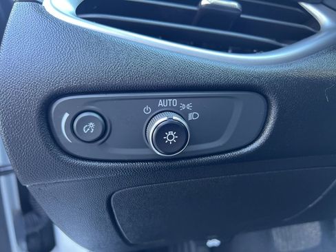 Used 2023 Chevrolet Malibu LS image 23