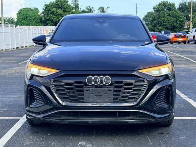 Used 2024 Audi Q8 e-tron Premium Plus w/ Premium Plus Package AWD/4WD image 11