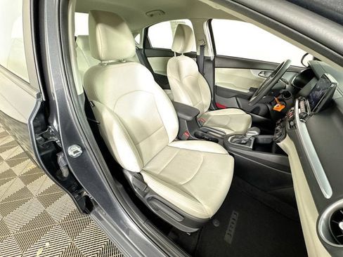 Certified 2023 Kia Forte LXS image 25