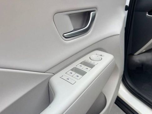 New 2026 Hyundai Kona Limited FWD image 20