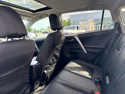 Used 2018 Toyota RAV4 XLE AWD/4WD image 28