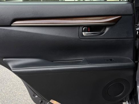 Used 2014 Lexus ES 350 w/ Premium Package FWD image 30