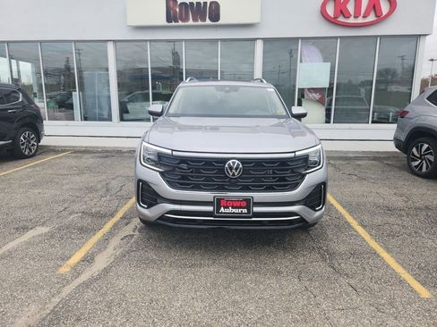 New 2026 Volkswagen Atlas SEL Premium R-Line image 2