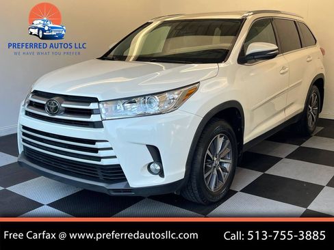 Used 2019 Toyota Highlander XLE image 1