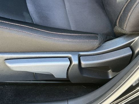 Certified 2025 Nissan Sentra SR image 12