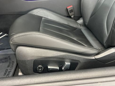 Used 2020 BMW 840i Convertible w/ Driving Assistance Package RWD image 15