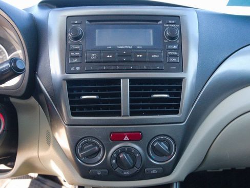 Used 2011 Subaru Impreza Outback Sport image 19