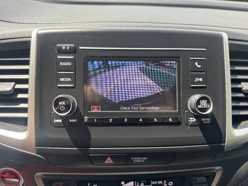 Used 2019 Honda Ridgeline Sport image 17