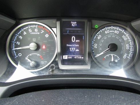 Certified 2021 Toyota Tacoma TRD Sport image 16