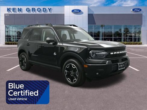 Certified 2025 Ford Bronco Sport Outer Banks w/ Outer Banks Tech Package+ AWD/4WD image 1
