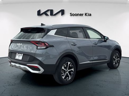 Used 2024 Kia Sportage EX AWD/4WD image 6