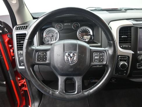 Used 2019 RAM 1500 Classic SLT w/ Luxury Group AWD/4WD image 17