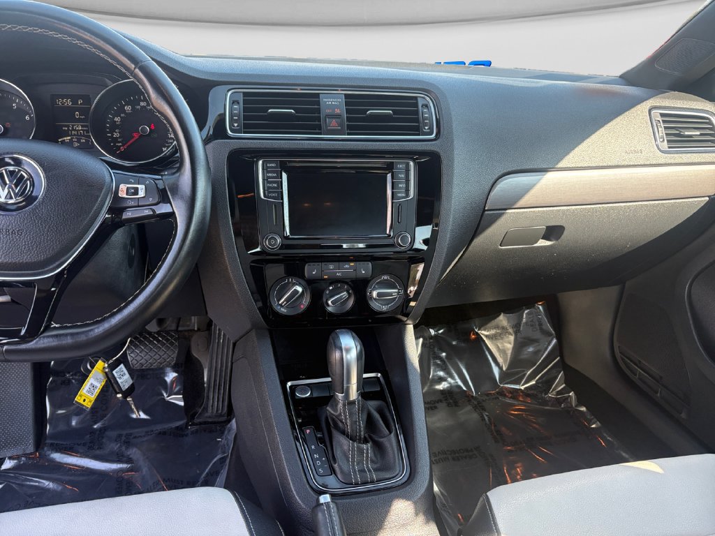 Used 2016 Volkswagen Jetta Sport FWD image 11