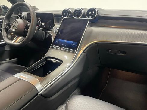 Used 2024 Mercedes-Benz GLC 300 4MATIC image 28