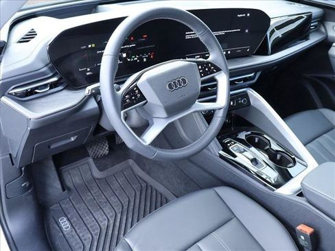 Certified 2025 Audi Q5 Premium w/ Premium Plus AWD/4WD image 13