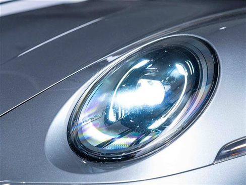 Certified 2025 Porsche 911 Carrera image 12