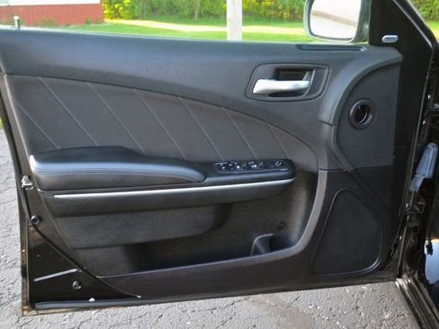 Used 2023 Dodge Charger SXT RWD image 23