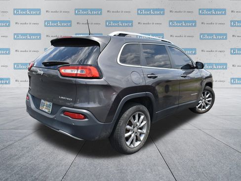 Used 2018 Jeep Cherokee Limited AWD/4WD image 4