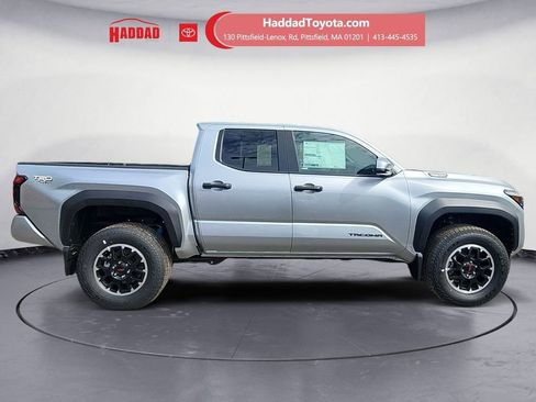 New 2025 Toyota Tacoma TRD Off-Road image 6