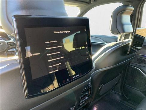 New 2025 Jeep Grand Cherokee L Overland w/ Luxury Tech Group IV image 27