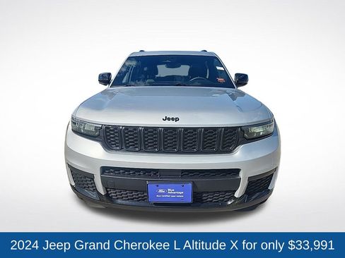 Used 2024 Jeep Grand Cherokee L Altitude AWD/4WD image 2