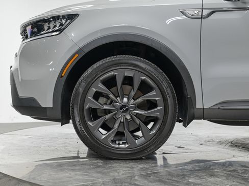 Used 2022 Kia Sorento X-Line EX AWD/4WD image 3