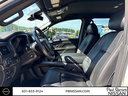 Used 2023 Nissan Titan PRO-4X w/ Pro-4x Convenience Package AWD/4WD image 18