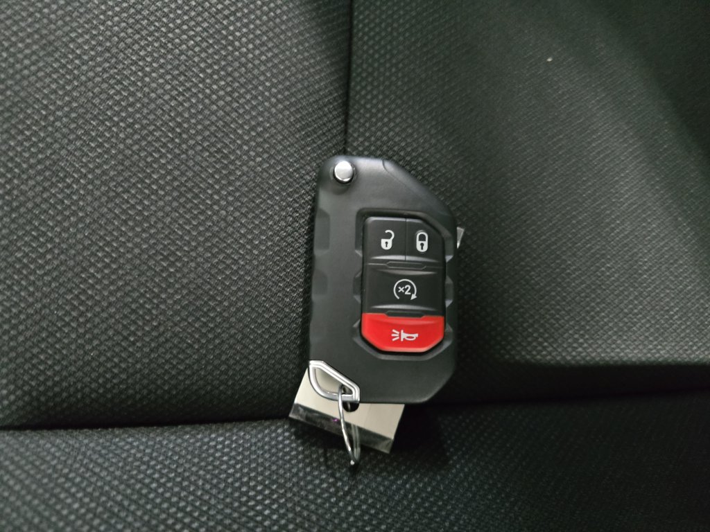Used 2023 Jeep Wrangler Unlimited Sport AWD/4WD image 36