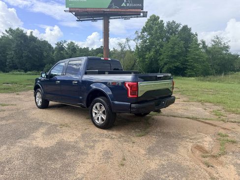 Used 2016 Ford F150 Platinum w/ Equipment Group 701A Luxury AWD/4WD image 3
