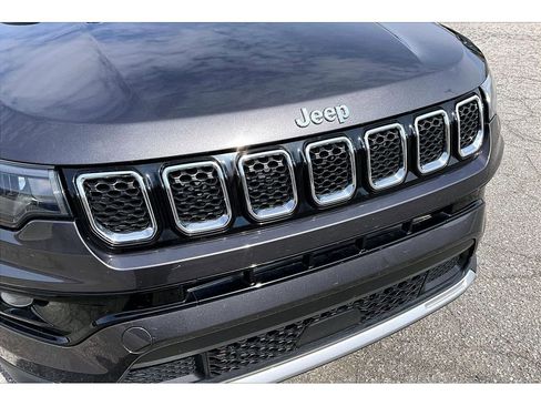 Certified 2024 Jeep Compass Limited AWD/4WD image 34