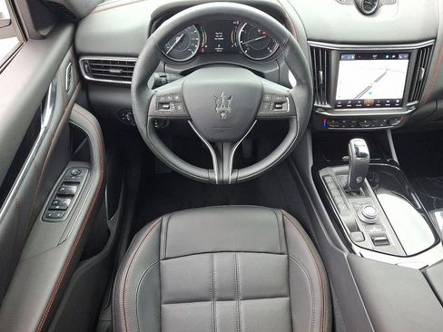 New 2024 Maserati Levante GT Ultima image 28