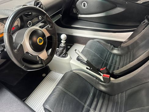Used 2005 Lotus Elise RWD image 10