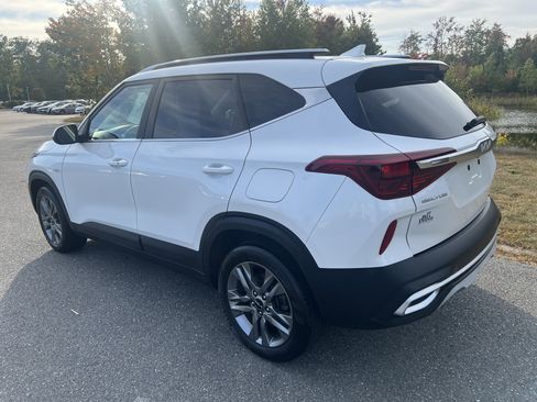 Used 2022 Kia Seltos S image 7