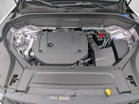 New 2026 Volvo XC90 B6 Ultra w/ Protection Package image 19