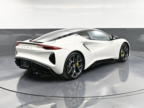 New 2026 Lotus Emira SE image 8