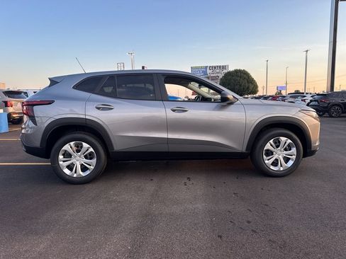 New 2026 Chevrolet Trax LS w/ Driver Confidence Package FWD image 8