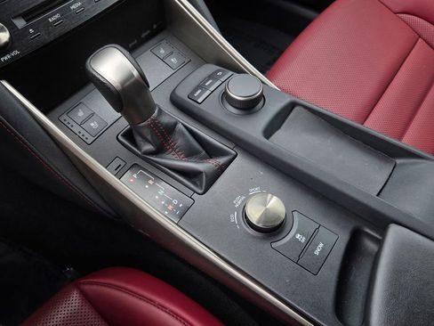 Used 2018 Lexus IS 300 F Sport image 21