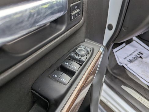 Used 2022 Chevrolet Silverado 3500 High Country w/ Safety Package II image 12