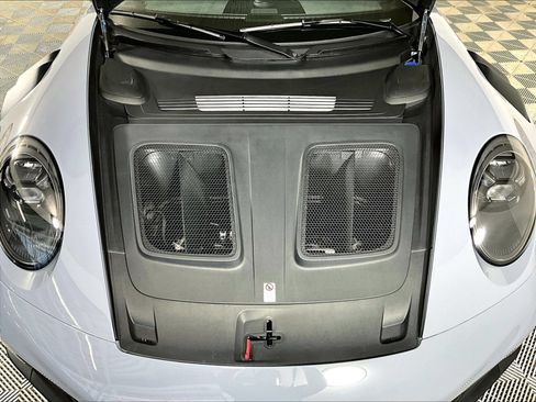 Certified 2024 Porsche 911 GT3 RS RWD image 23