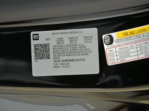 Used 2021 Chevrolet Camaro ZL1 RWD image 58