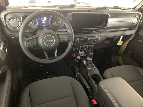New 2026 Jeep Gladiator Rubicon AWD/4WD image 14