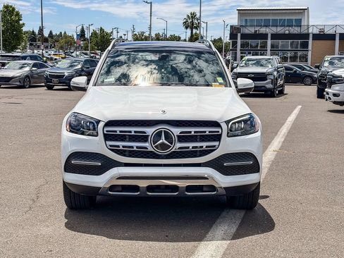 Used 2023 Mercedes-Benz GLS 450 4MATIC image 6