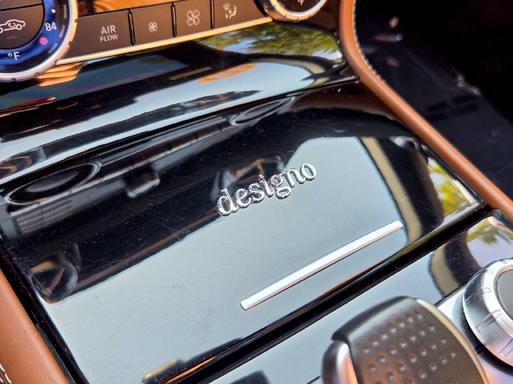 Used 2018 Mercedes-Benz SL 550 image 21