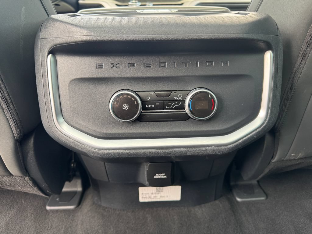 Used 2025 Ford Expedition Active AWD/4WD image 46