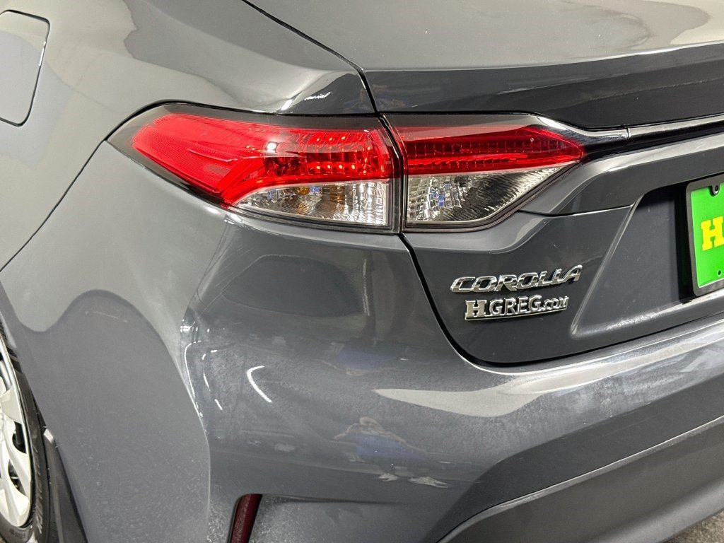 Used 2025 Toyota Corolla LE FWD image 34