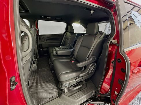 Used 2025 Honda Odyssey Sport-L image 24